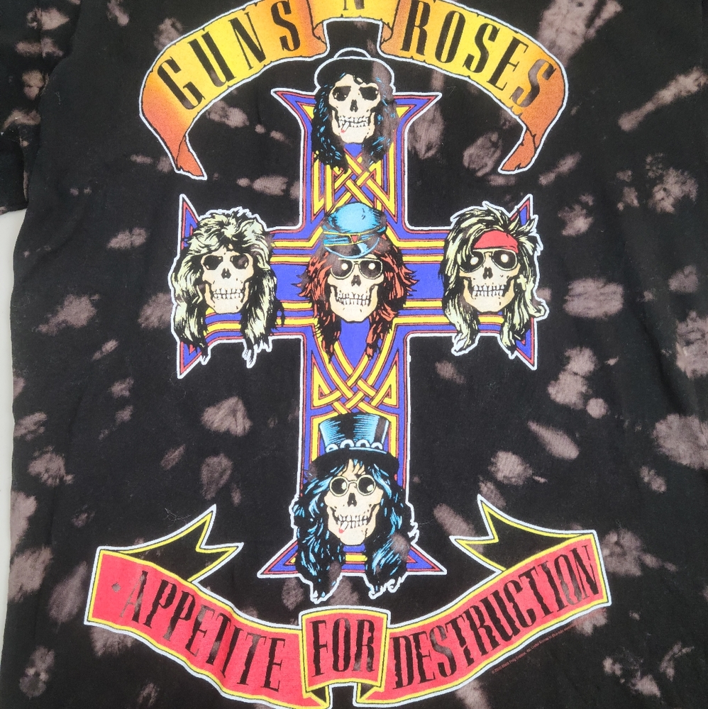 NWOT Bleach Graphic Tee Guns n Roses - Picture 4 of 4